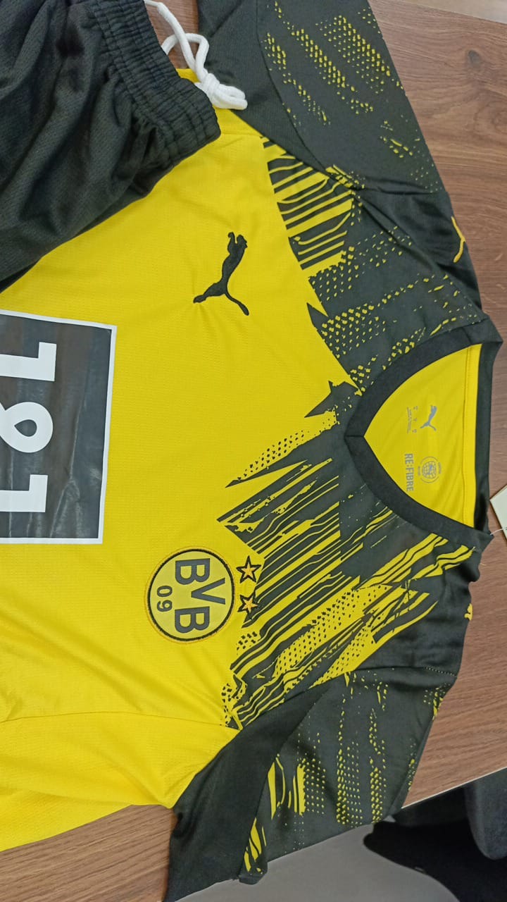 Borussia Dortmund Home Football Jersey 25/26 Set