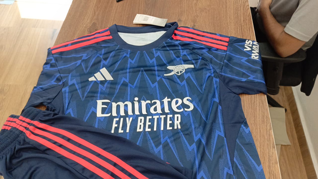 Arsenal Away Football Jersey 25/26 Set